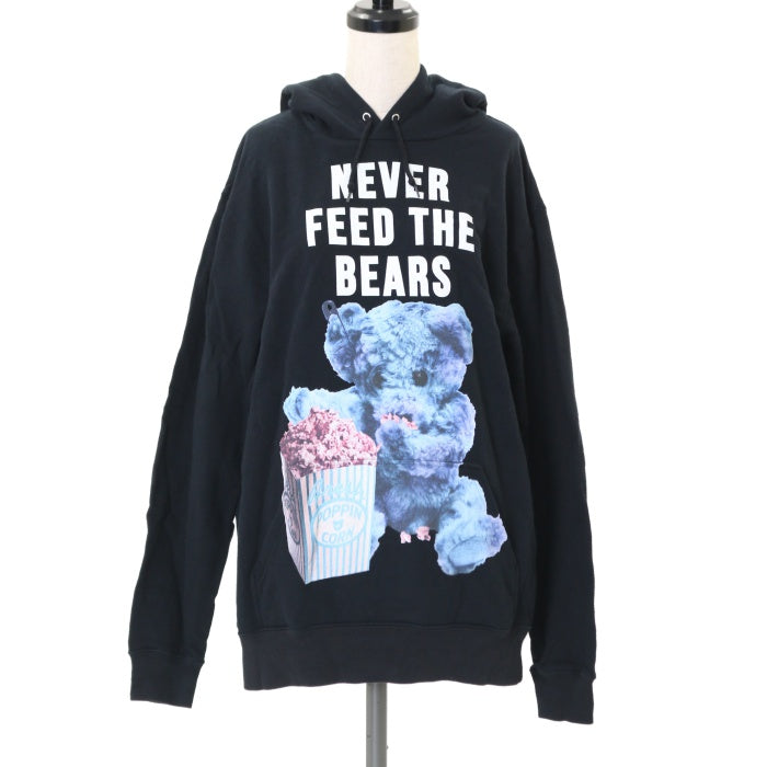 MILKBOY / NEVER FEED BEAR HOODY M ホワイト×ブルー Y-24-02-04-143-MB-TO-SZ-ZT253 MILKBOY / NEVER FEED BEAR HOODY M ホワイト×ブルー Y-24-02-04