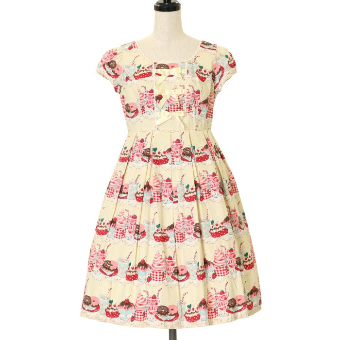 Emily Temple Cute パフェ柄ワンピース クリーム USED】パフェプリントワンピース（オフホワイト） | Emily