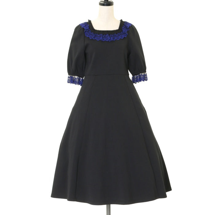USED】クロスアーチカトリーヌワンピース(5分袖/黒×青) | Moi-même