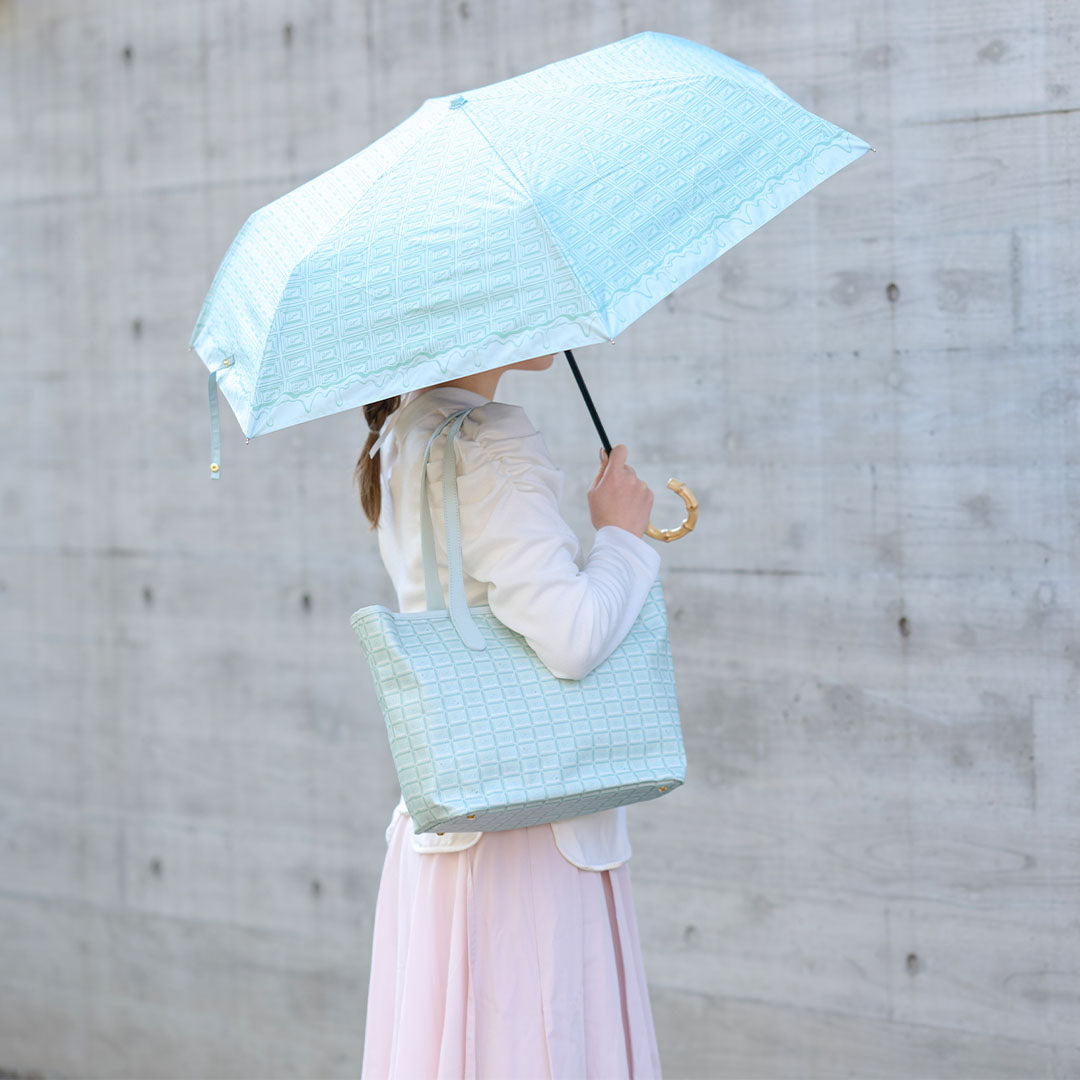 Melty Mint Chocolate Folding Umbrella | Q-pot. | Wunderwelt Melty Mint Chocolate Folding Umbrella | Q-pot. | Wunderwelt