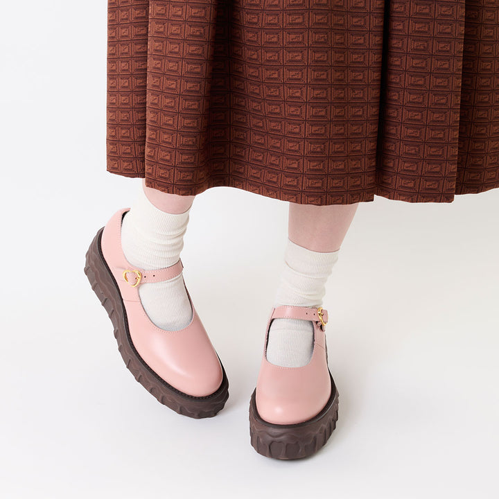 Melting Chocolate Leather Mary Jane (Pale Pink) | Q-pot