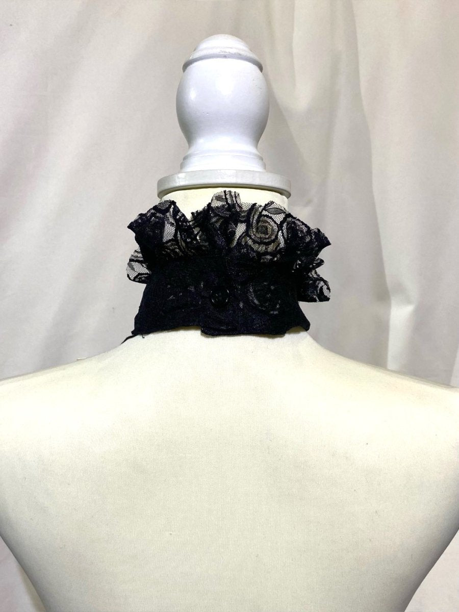 ＳＯＬＤ　　ハンドメイド　ブローチ　ロリータが大好きな方に〜＊ カメオブローチ付きドレープタイ | MARBLE | ロリータ ゴスロリ