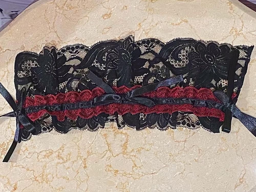 Black Red Color Scheme Lace Headdress | MARBLE | Wunderwelt Fleur