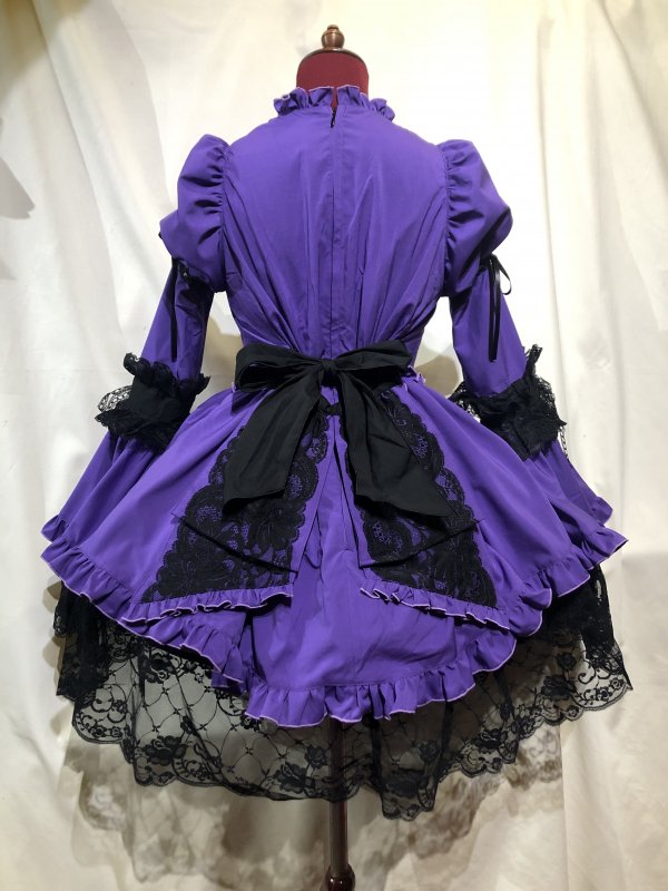 は*な様 豪華 パープル モダンドレス チョーカー付き チョーカーバッスルリボン付きヴィクトリアン調ワンピース | MARBLE