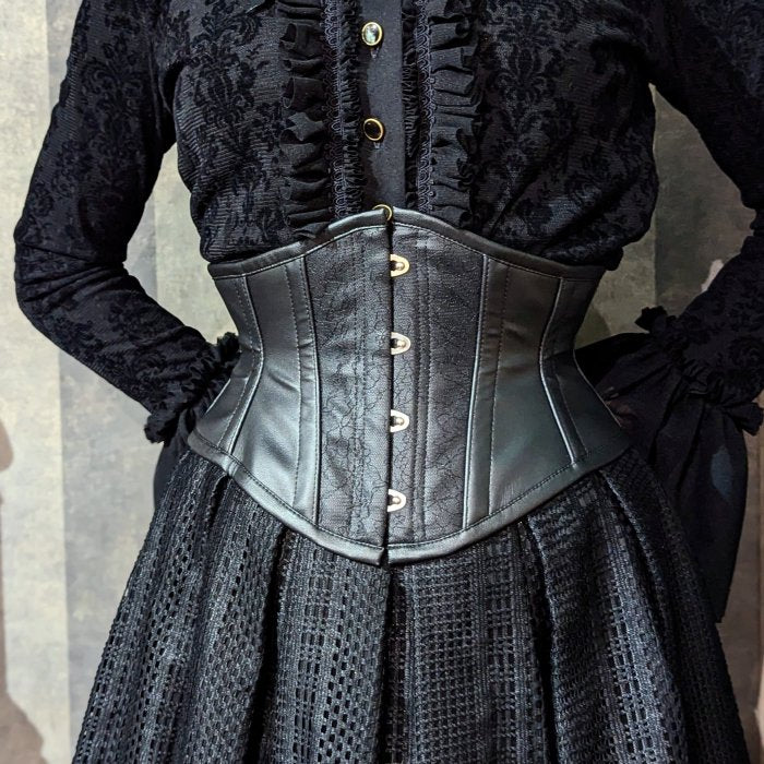 abilletage / Noir フェイクレザーミニコルセット 4（フルクローズ　56〜58cm） ブラック O-25-07-12-062-GO-TO-OW-OS Noir フェイクレザーミニコルセット | abilletage | ロリータ