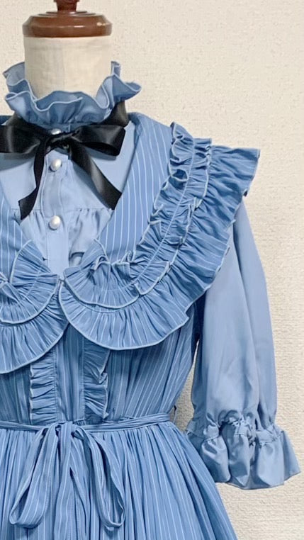 Short Sleeve Millefeuille Frill Blouse【Light Blue