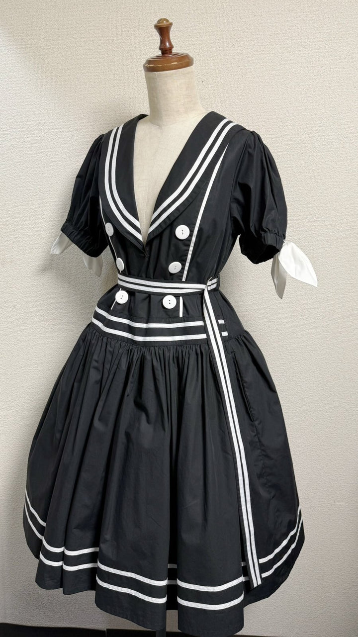 ノスタルジックセーラーワンピース【レギュラーサイズ