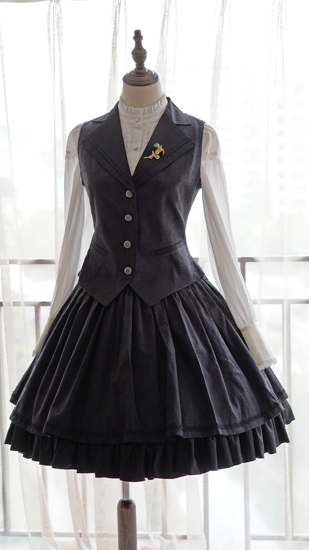 BPN アシンメトリー燕尾ベスト　ヴィジュアル系　ゴスロリ　ジレ　十字架 BPN アシンメトリー燕尾ベスト ヴィジュアル系 ゴスロリ ジレ