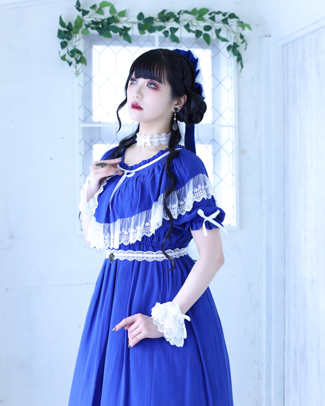 モワメームモワティエ 燭台柄レースケープ 黒×白 EGL ※説明必読 燭台エンブレムボンネット | Moi-même-Moitié | ロリータ