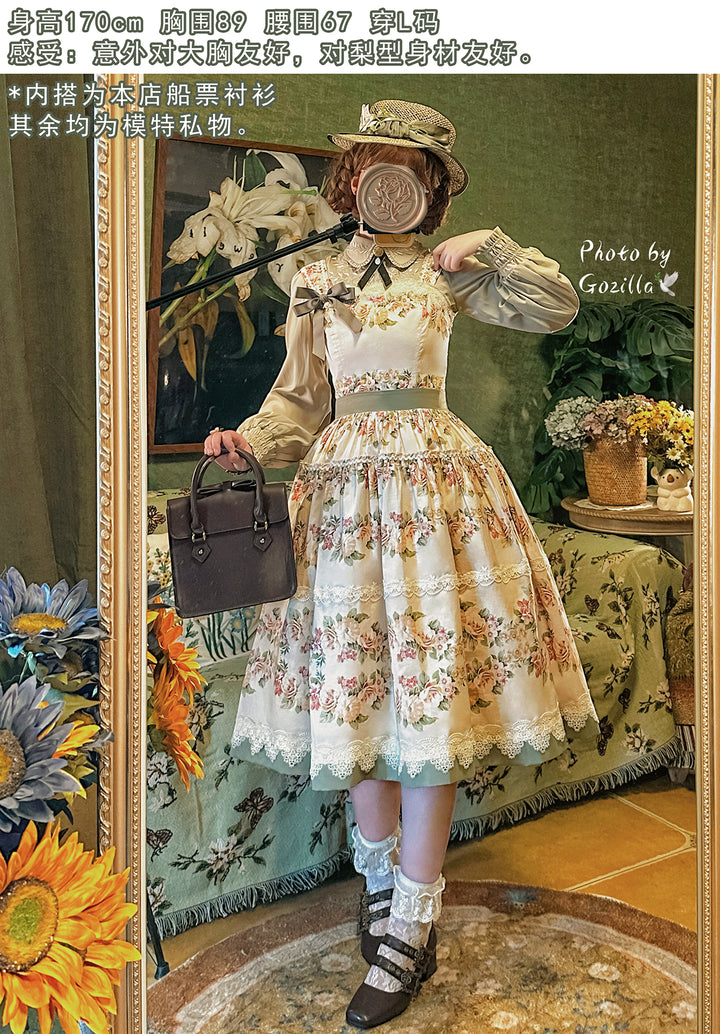 blooming roses over a porch」ローズブーケジャンパースカート