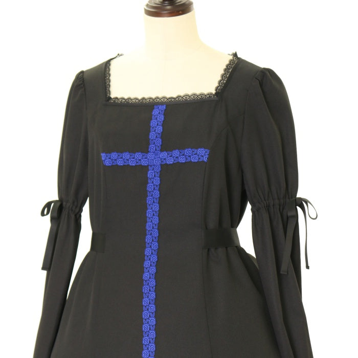USED】十字架レースロングワンピース（Black×Blue） | Moi-même