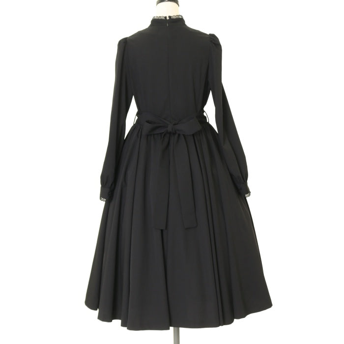 USED】【Mサイズ】Magnolia クラシカルワンピース | Sheglit