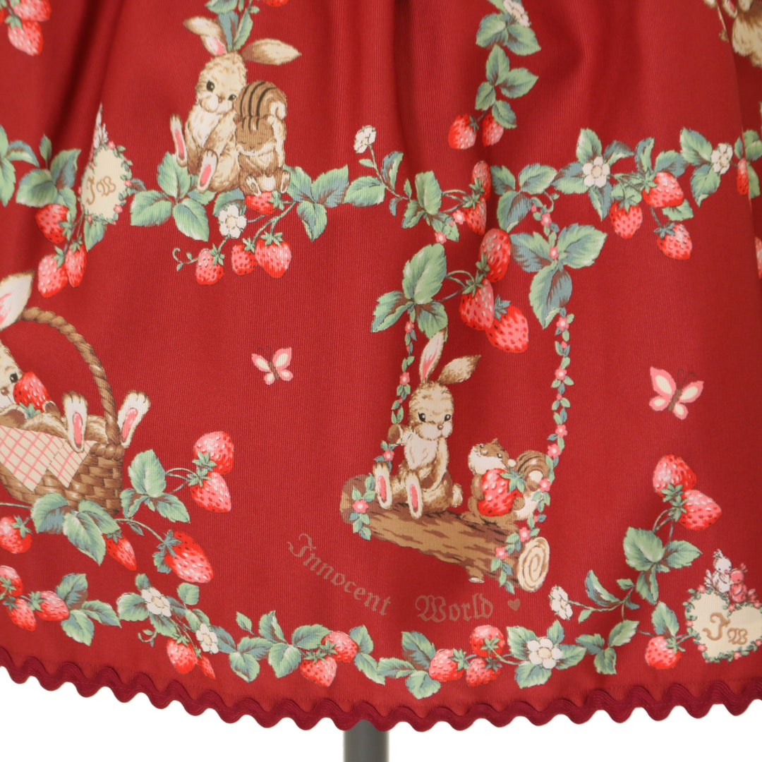 USED】【Mサイズ】いちご畑のストライプジャンパースカート | Innocent