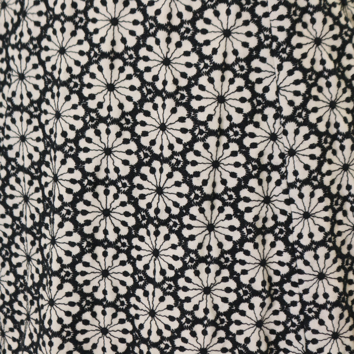 USED】お花刺繍ワンピース| Emily Temple cute Wunderwelt - Gothic