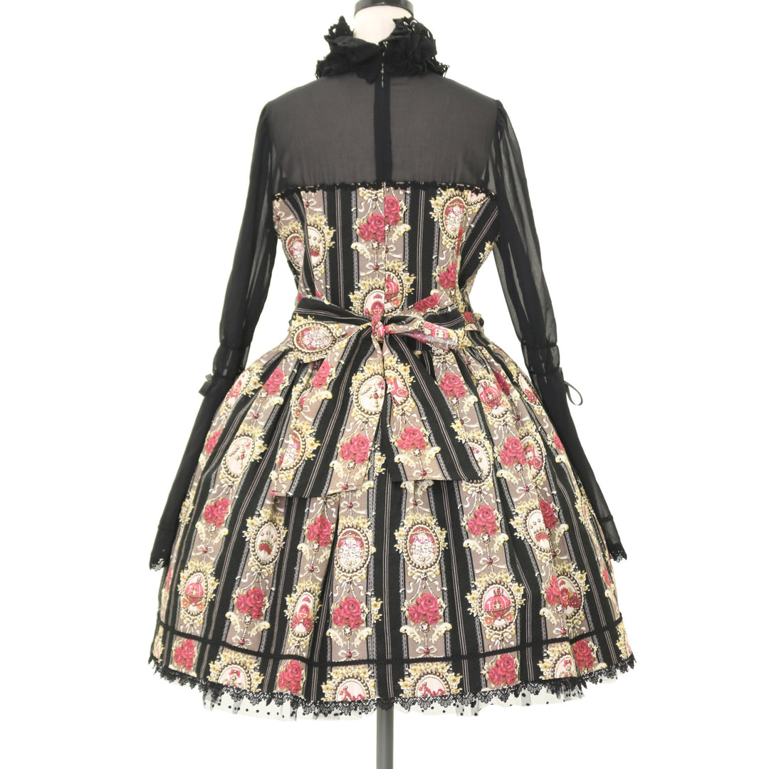 USED】Queen's Coach柄ワンピース | ALICE and the PIRATES Wunderwelt