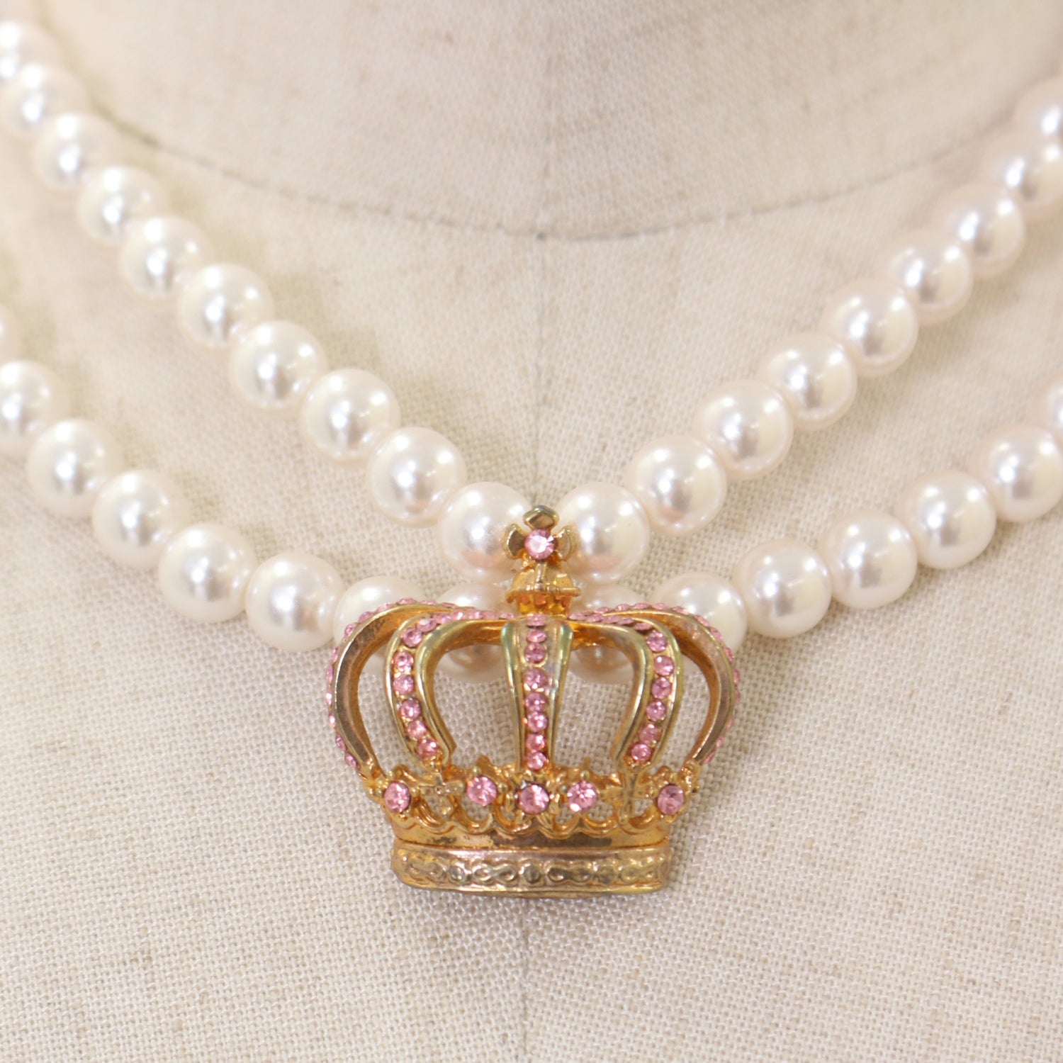 ジーザスディアマンテ 王冠パール風ネックレス ピンク 【公式通販】