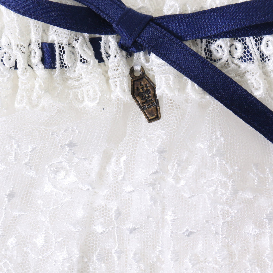 USED】バラ十字架レースお袖とめ（白×白レース×青リボン） | Moi-même