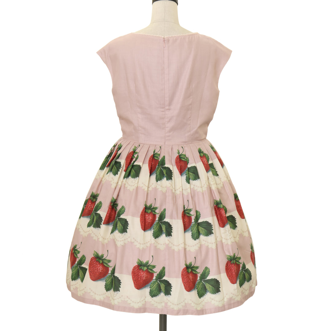 USED】Antique Lace Strawberry ノースリーブワンピース | Leur Getter