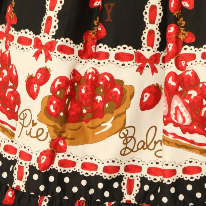 いちごタルト柄ジャンパースカート