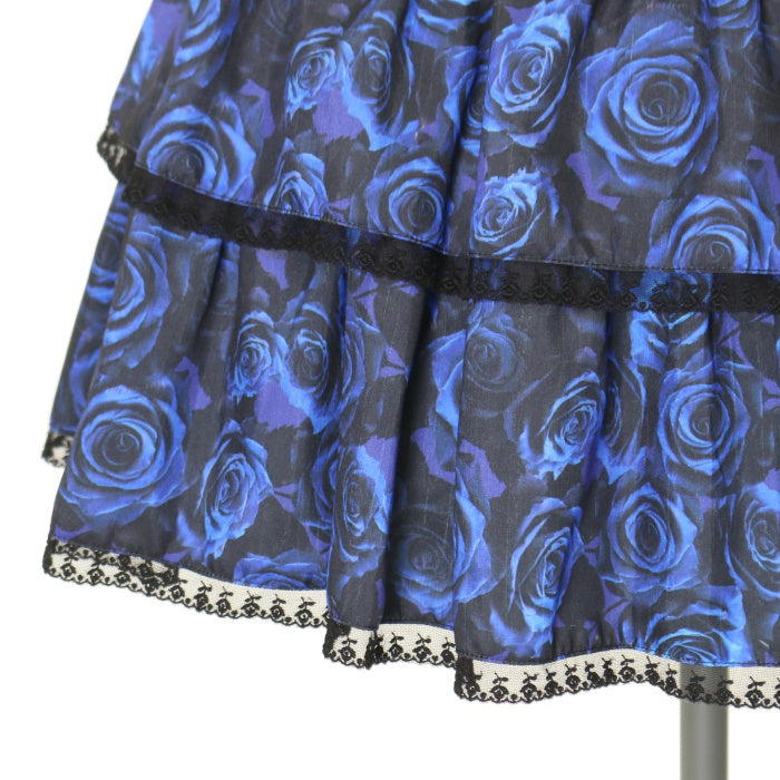 USED】青薔薇3段ティアードスカート(48cm丈/Blue rose x black) | Moi