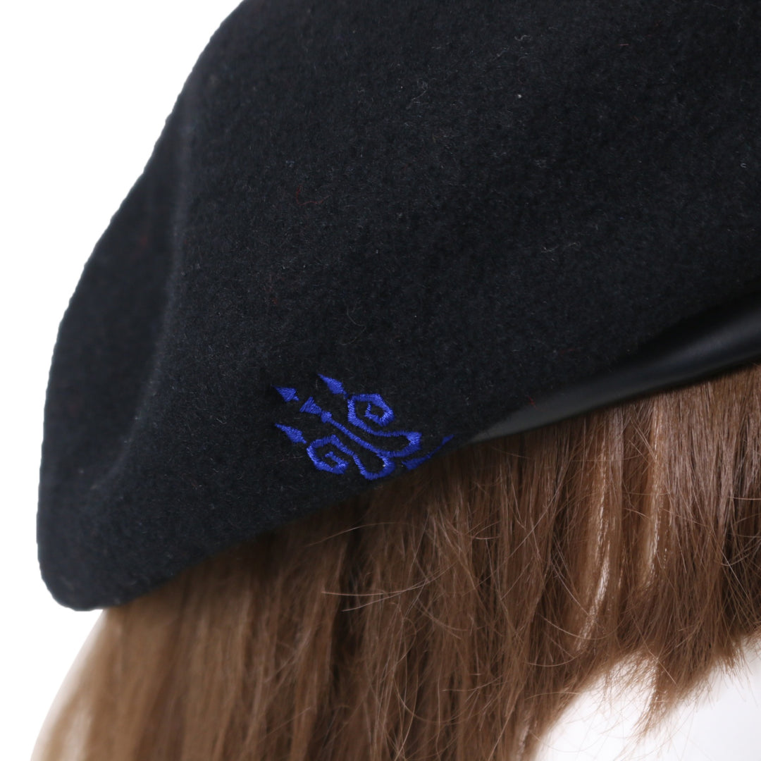 USED】ロゴ刺繍ベレー帽 （黒×青） | Moi-même-Moitié Wunderwelt