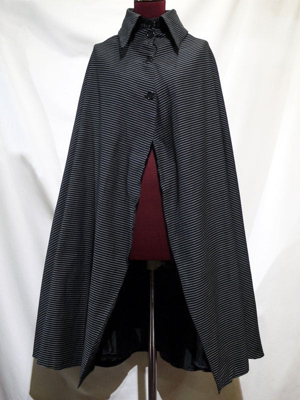 MARBLE] ボリュームタイ付きロングマント：紺×黒 ゴスロリ