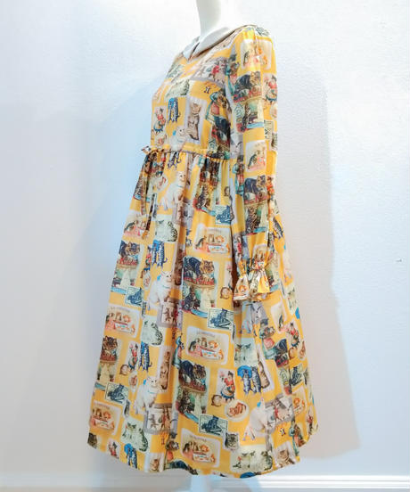 ヴィンテージキャット襟付ワンピース | Perla nell