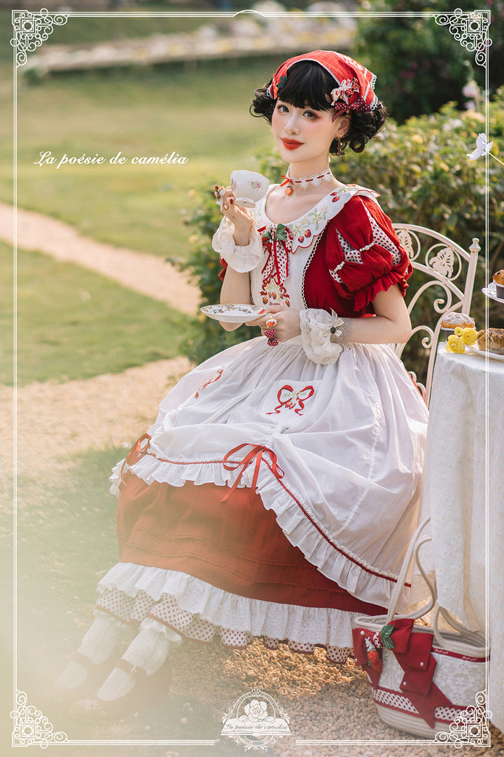 Strawberry Picnic 刺繍バブーシュカ | La poésie de camélia Strawberry Picnic 刺繍バブーシュカ | La poésie de camélia