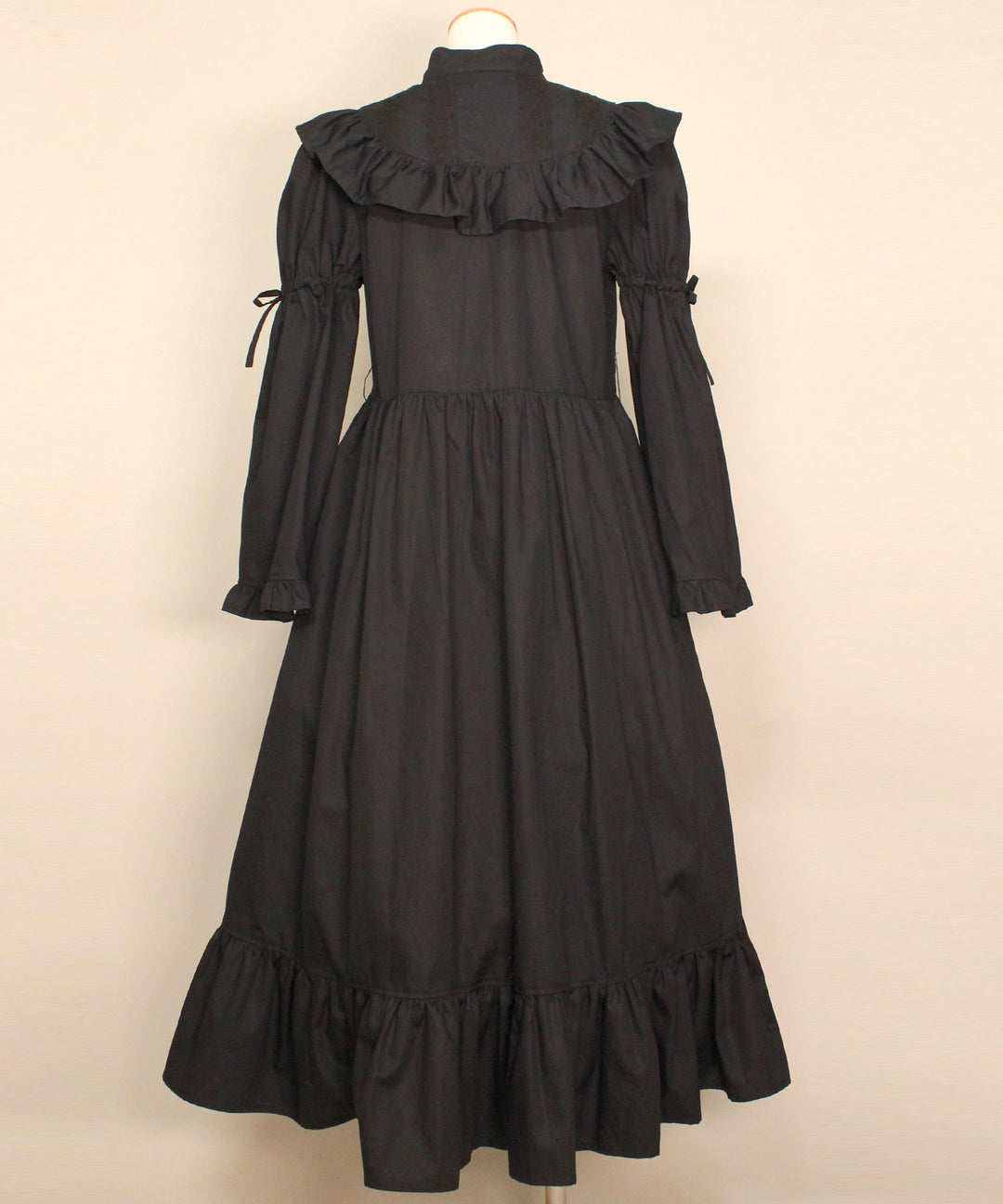 HERHUM 優雅なひとときネグリジェドレス Goth editionショート丈 IMG_4577_1080x.jpg?v=1658915589
