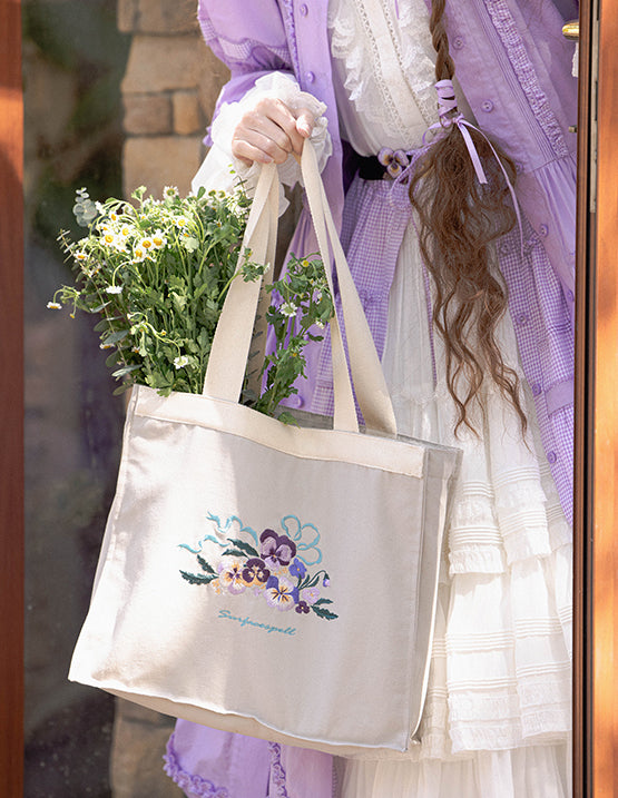 There's pansies for thoughts すみれ刺繍トートバッグ | Surfacespell
