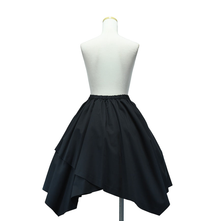 Irregular Tuck Skirt | Sheglit | Wunderwelt Fleur - Online