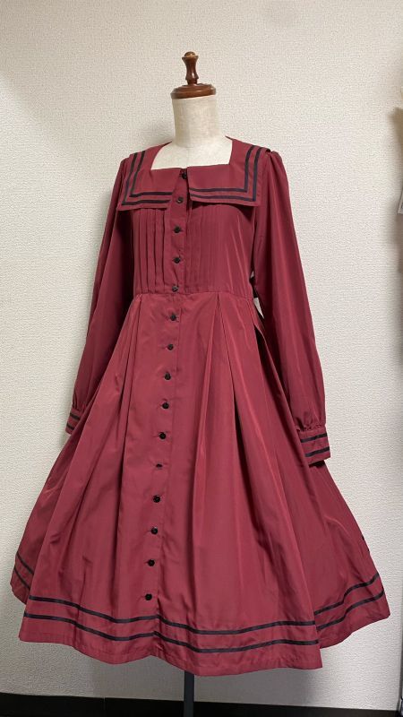 スクエアタックセーラーワンピース【ボルドー×黒ライン