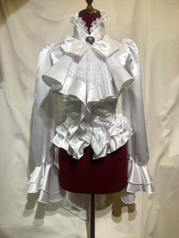 ◇受注商品◇アンティークカメオ付きボリュームフリルタイ：黒