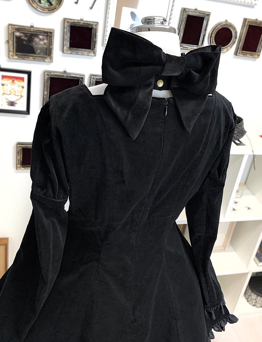 【希少】日本製ワンピース 礼装 別珍ベロアドレス ヴィンテージ Vintage ビーズ刺繍 デコレーションデザイン ベロア ワンピース