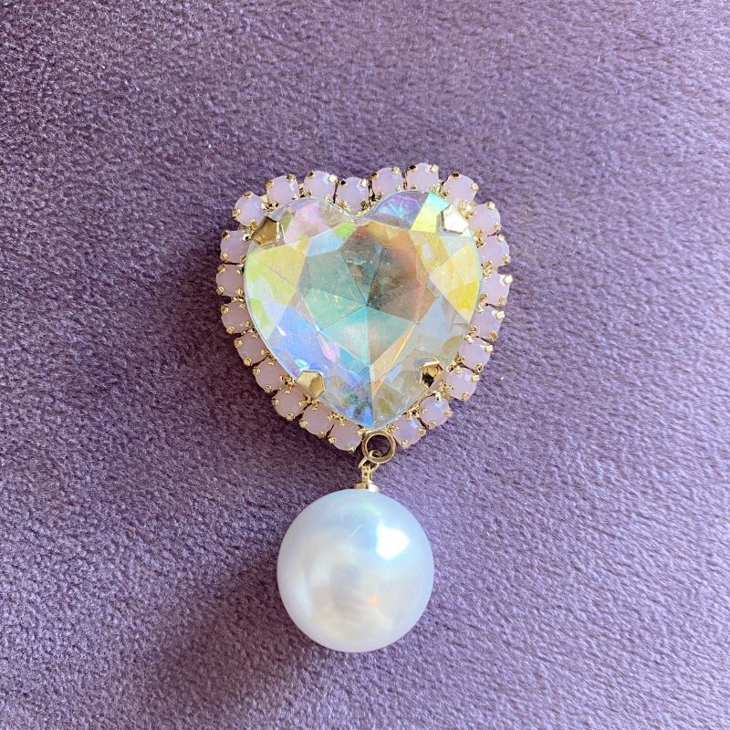 薔薇ビジュー♡ころっとハート　フラワーレジン　 ピアス/イヤリング✩*¨ 薔薇ビジュー♡ころっとハート フラワーレジン ピアス/イヤリング