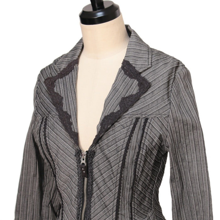 USED】ONESTE ストライプペプラムフリルジャケット | Ozz On