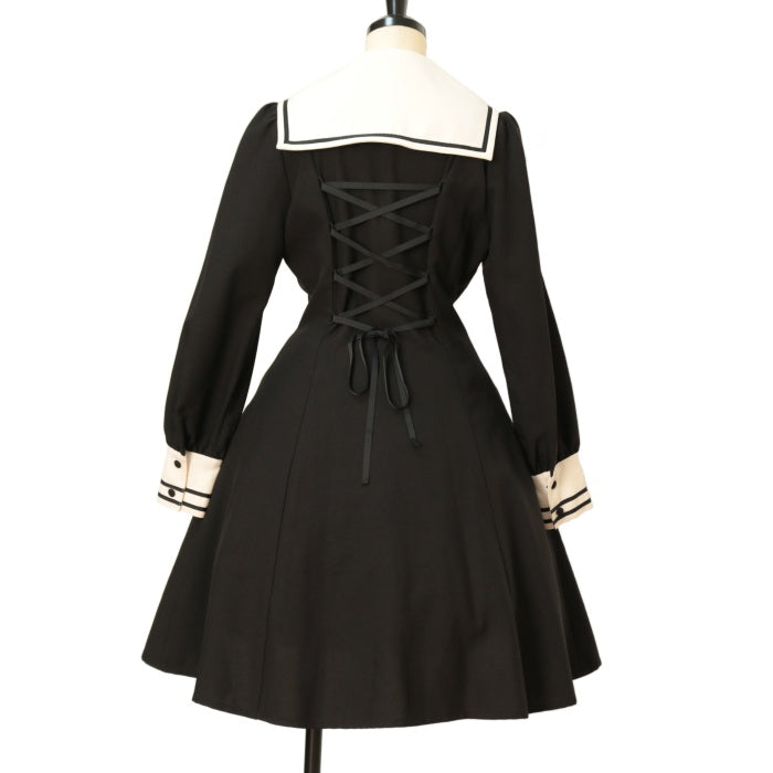 USED】【White/Mサイズ】セーラーフレアーワンピース | Innocent World