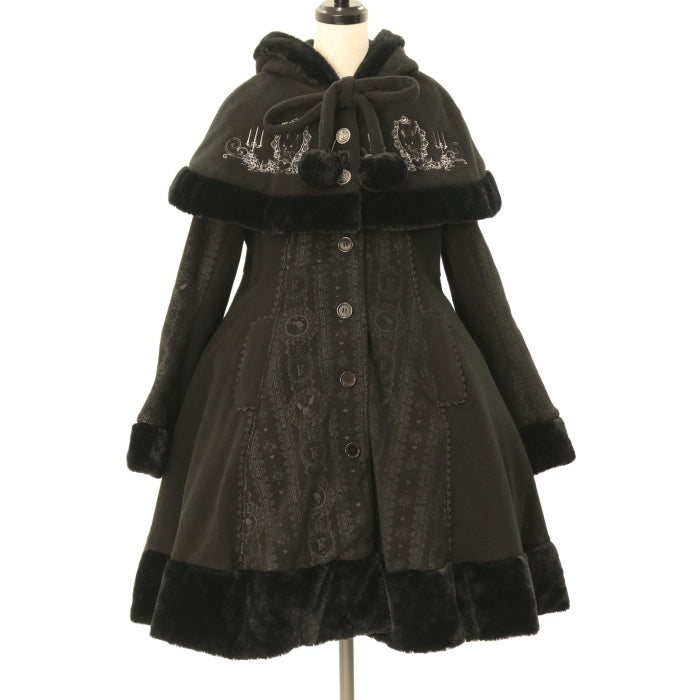 h.NAOTO FRILL ケープ付きうさぎ刺繍コート USED】FRILL ケープ付きうさぎ刺繍コート| h.NAOTO Wunderwelt