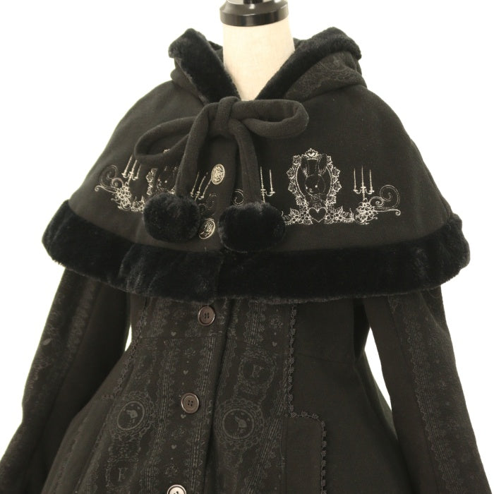 USED】FRILL ケープ付きうさぎ刺繍コート| h.NAOTO Wunderwelt